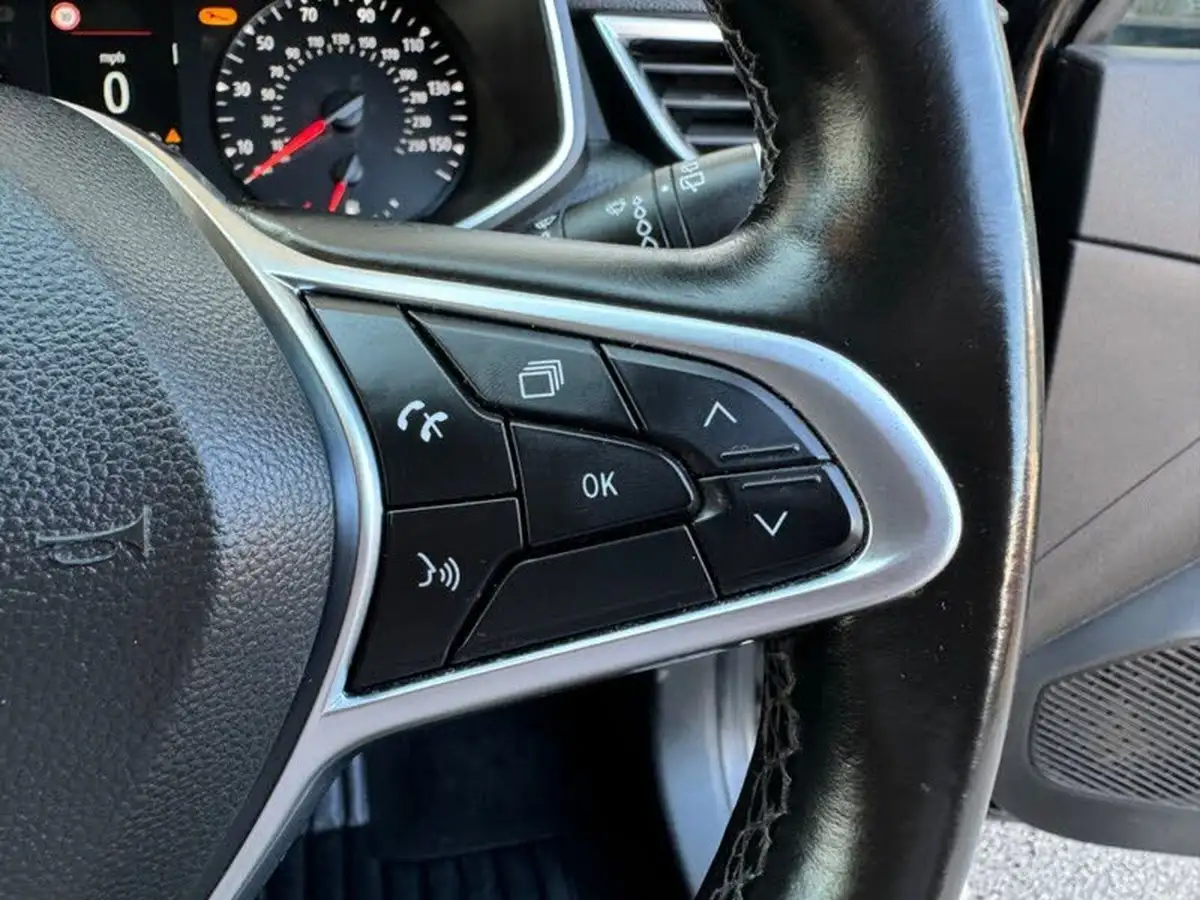 2020-renault-clio-15dci-iconic-90ps-ss-big-39