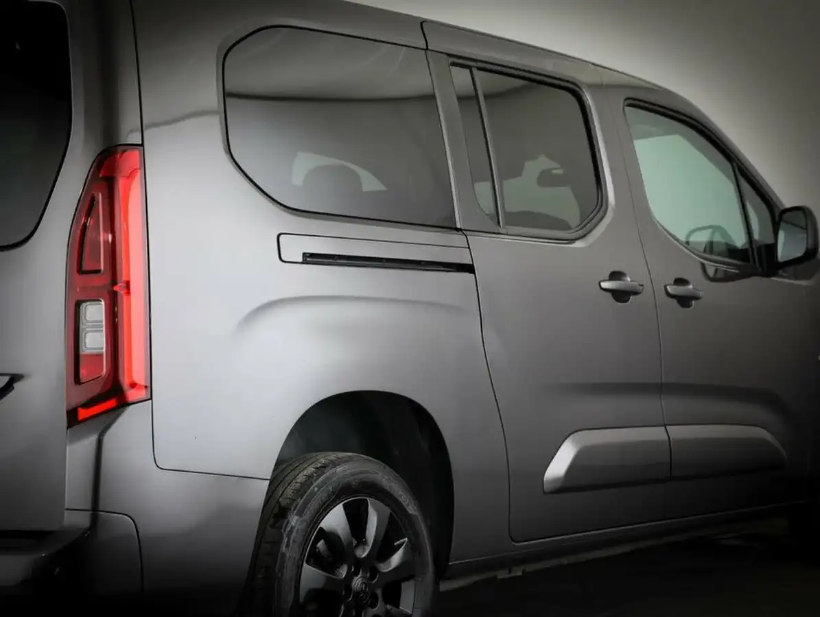2022-vauxhall-combo-life-15-se-xl-100ps-big-6