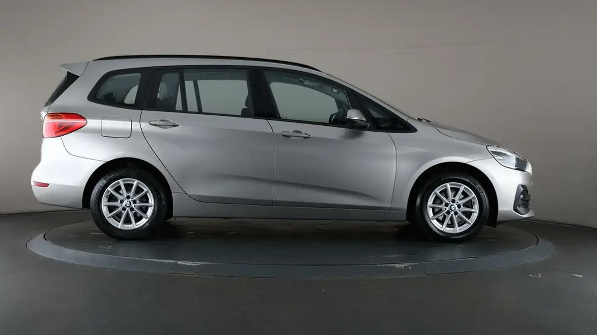 2021-bmw-2-series-15td-216d-se-gran-big-59