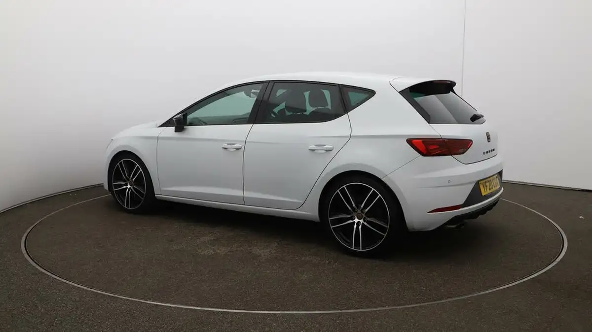 2020-seat-leon-20-tsi-cupra-290-big-32