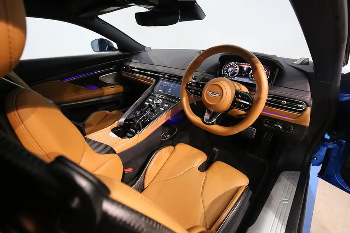 2024-aston-martin-db12-40-v8-auto-euro-6-ss-2dr-big-47