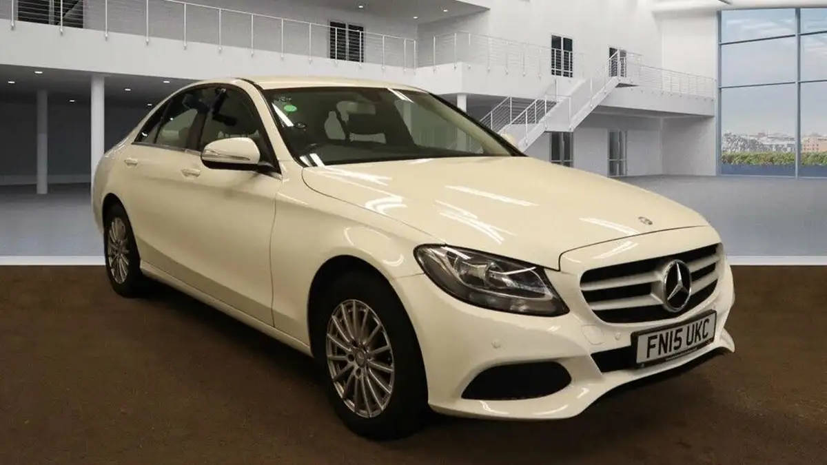 2015-mercedes-benz-c-class-21cdi-c220-se-executivess-saloon-4d-7g-tronic-plus-big-4