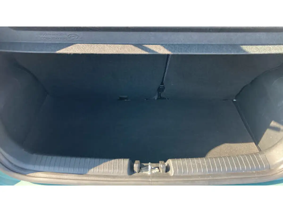 2021-hyundai-i10-10-se-connect-big-3
