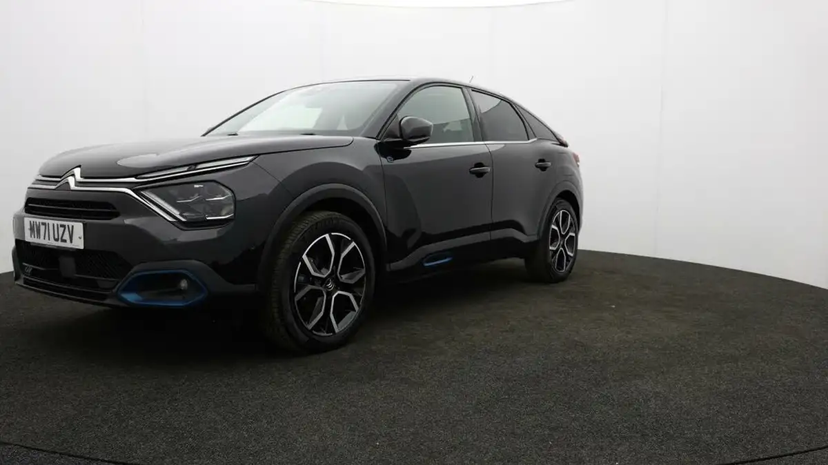 2021-citroen-c4-e-shine-big-58