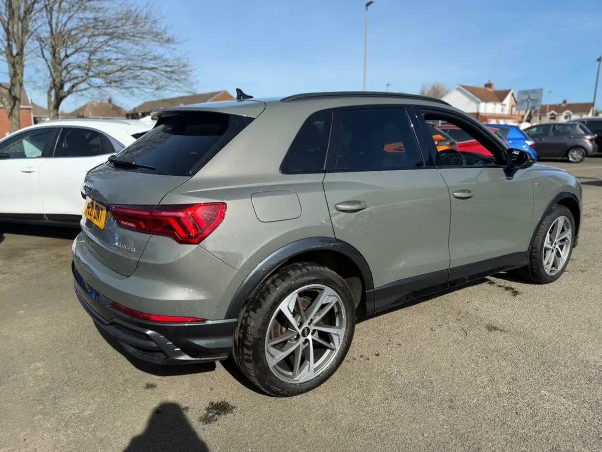 2021-audi-q3-15-35-tfsi-black-edition-codcomfort-sound-pack-station-wagon-big-11