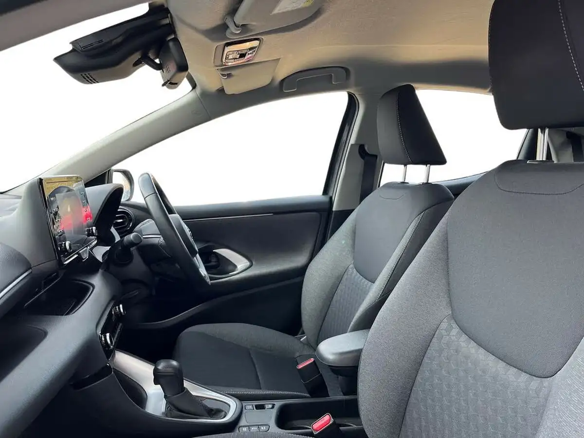 2021-toyota-yaris-15-vvt-i-icon-114bhp-hybrid-1490cc-e-cvt-big-7