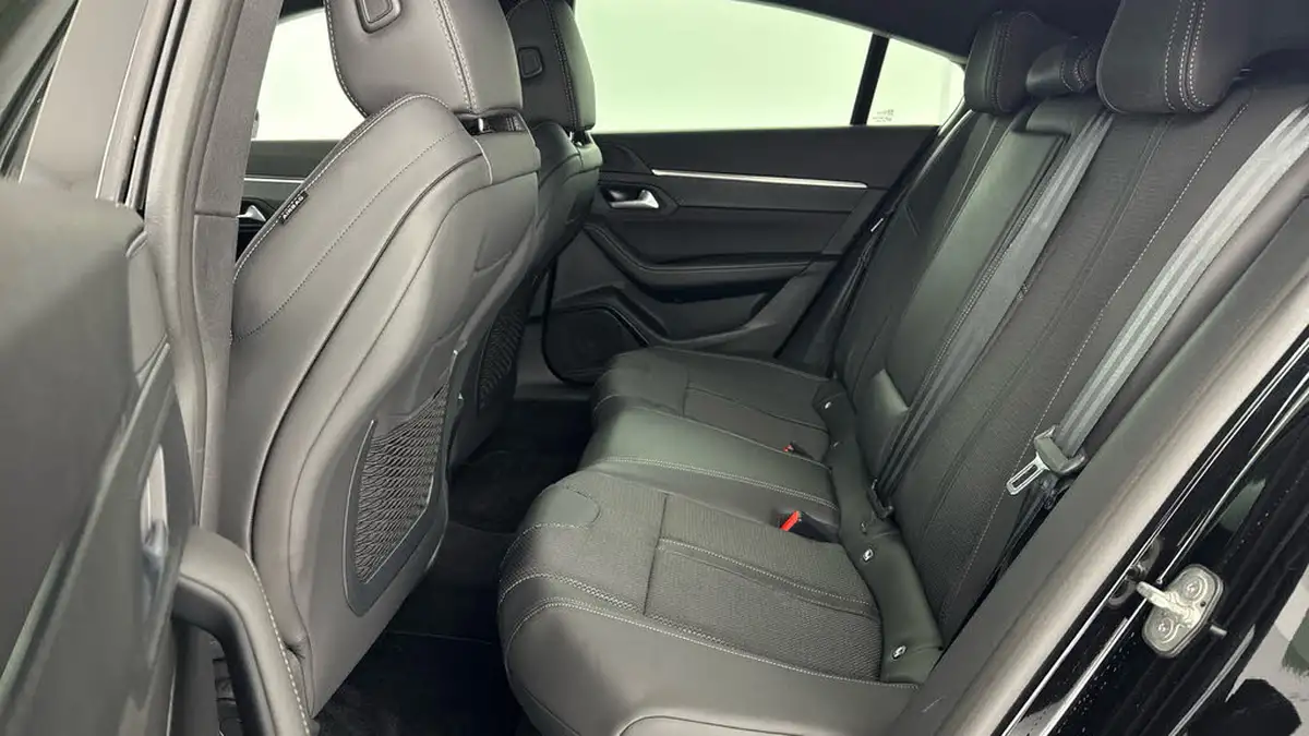 2023-peugeot-508-16-puretech-gt-225ps-big-13