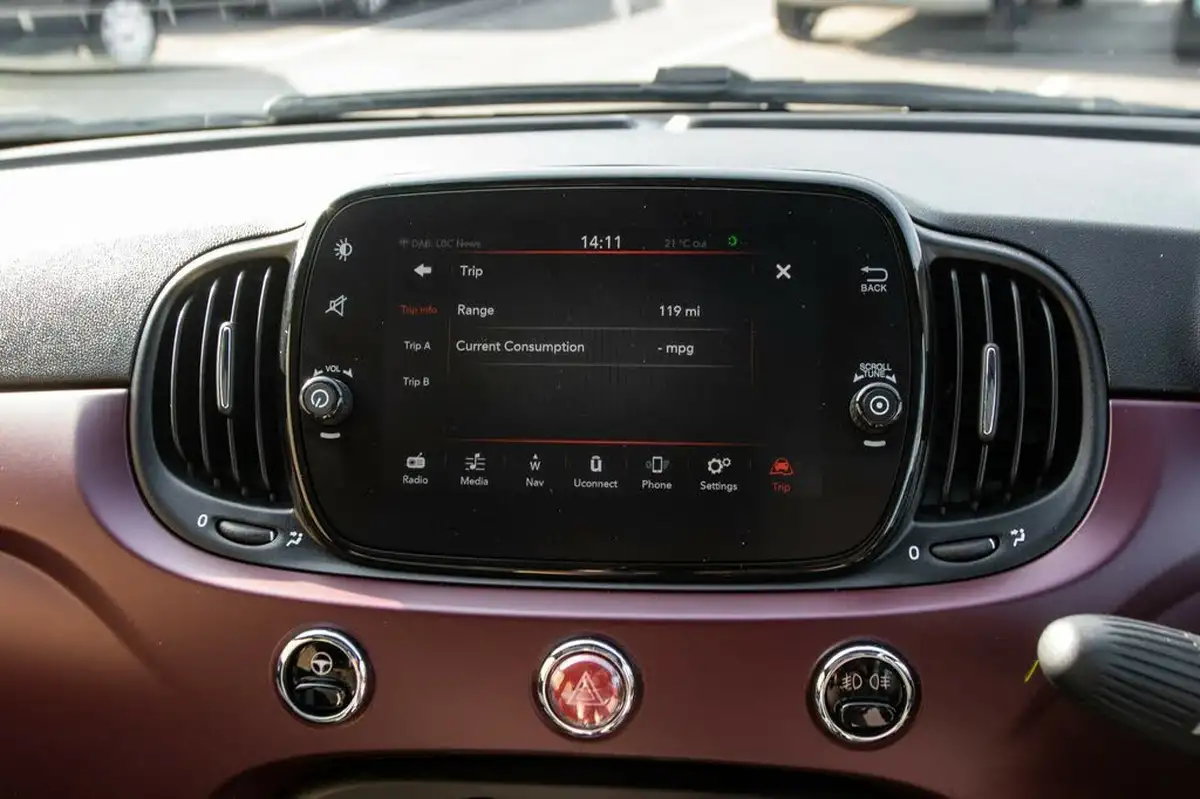 2020-fiat-500-10-star-big-27