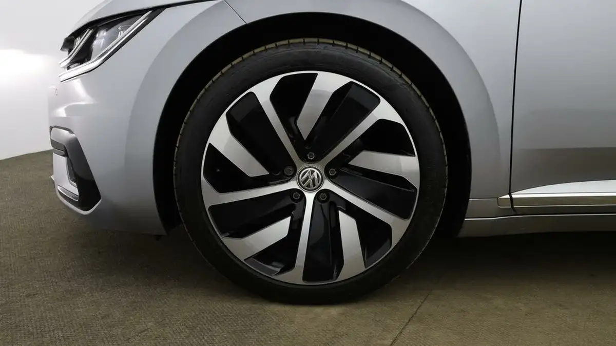 2018-volkswagen-arteon-20-tsi-r-line-190ps-ss-big-17
