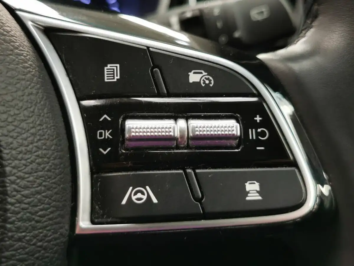 2023-kia-xceed-16-gdi-3-big-22
