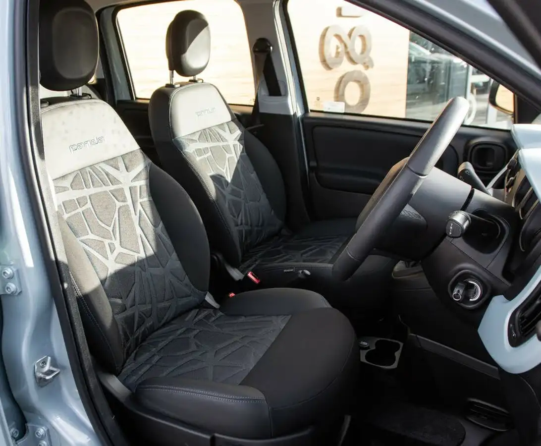 2020-fiat-panda-10-city-cross-big-26
