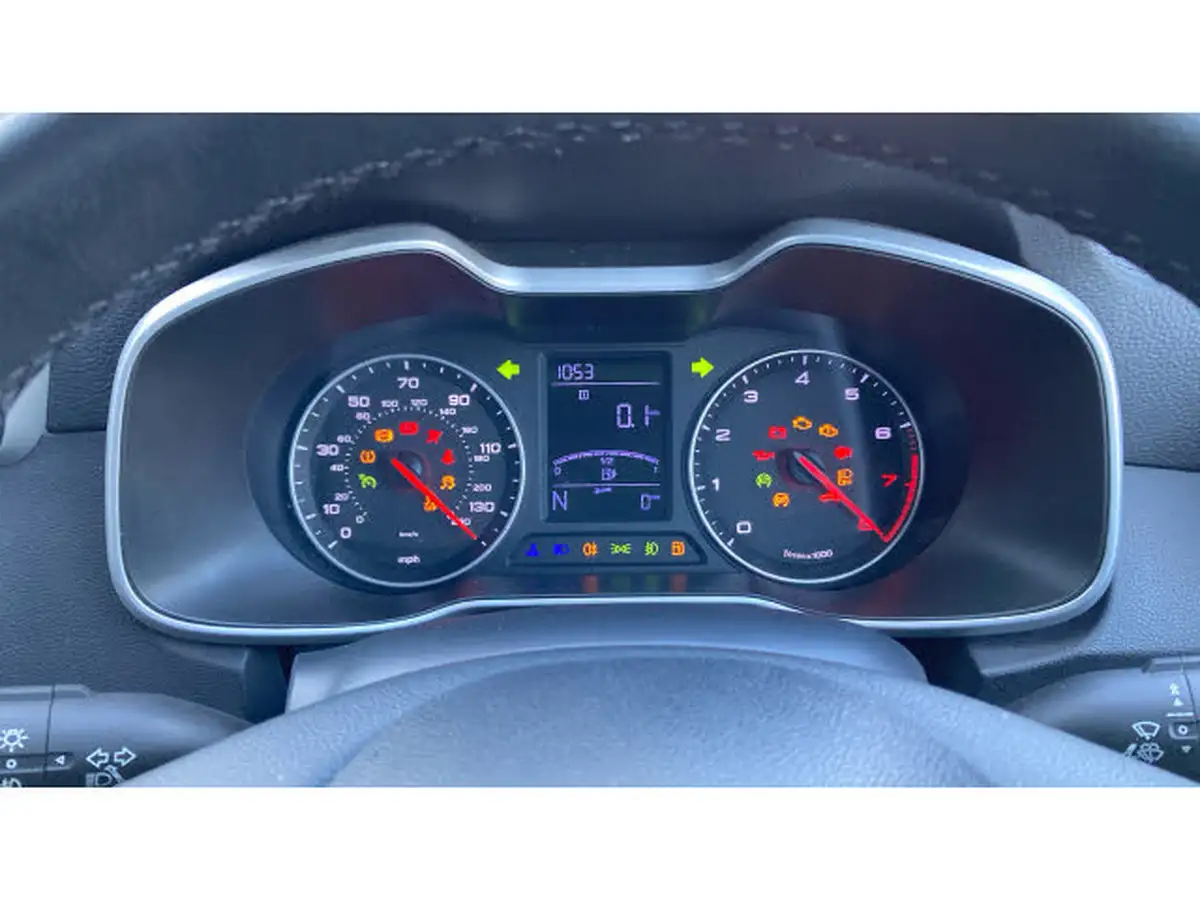 2018-mg-zs-suv-15-vti-tech-exclusive-big-17