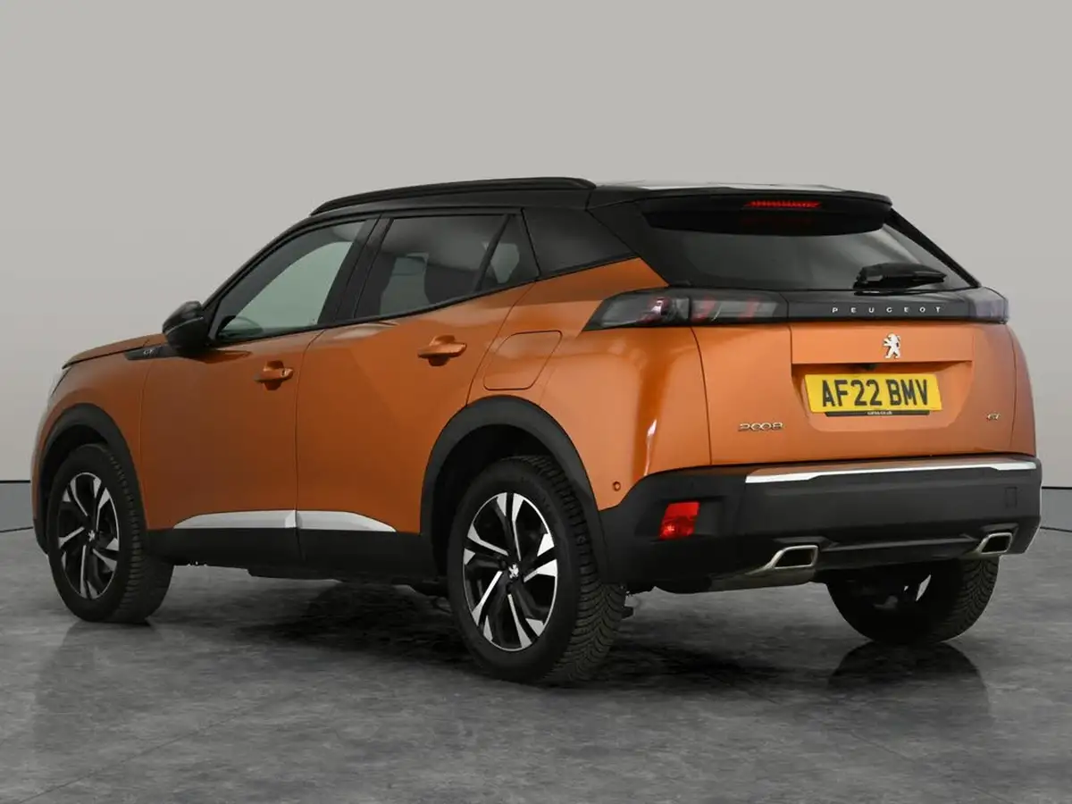 2022-peugeot-2008-suv-12-puretech-gt-big-9