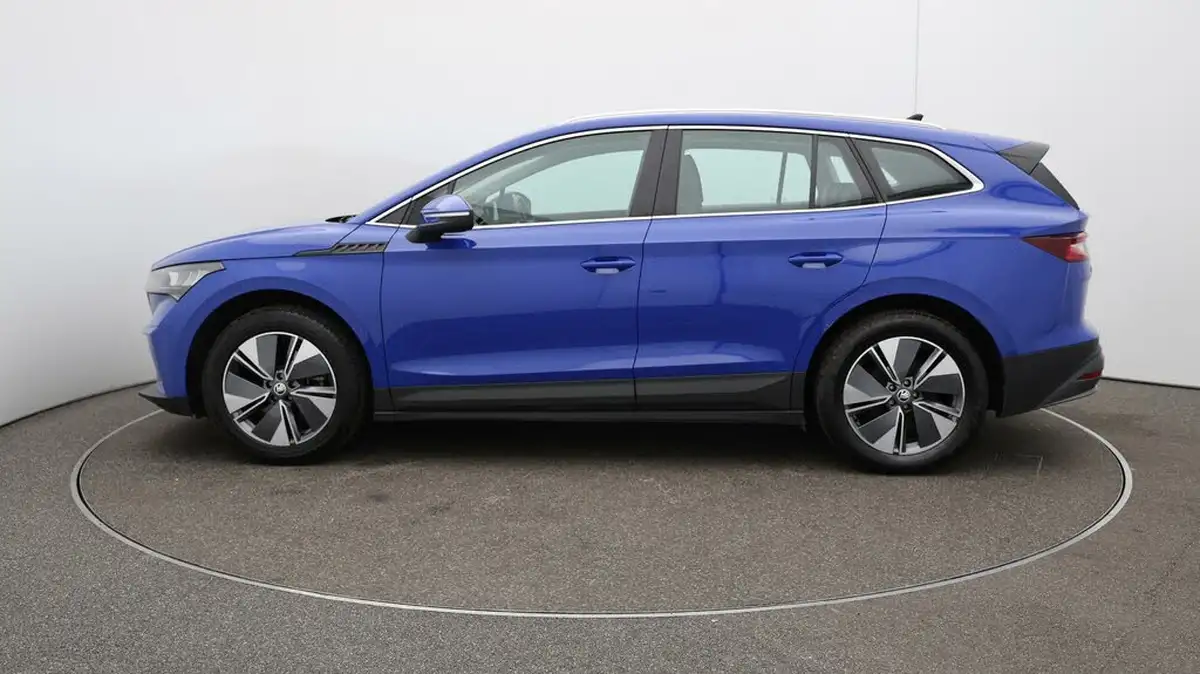 2022-skoda-enyaq-e-80-82-kwh-big-62