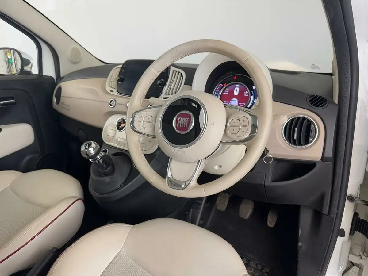 2021-fiat-500-10-dolcevita-big-20