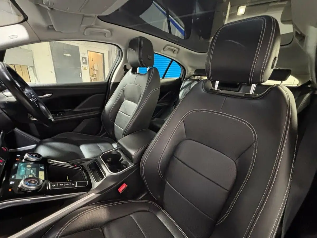 2021-jaguar-i-pace-ev400-hse-big-18