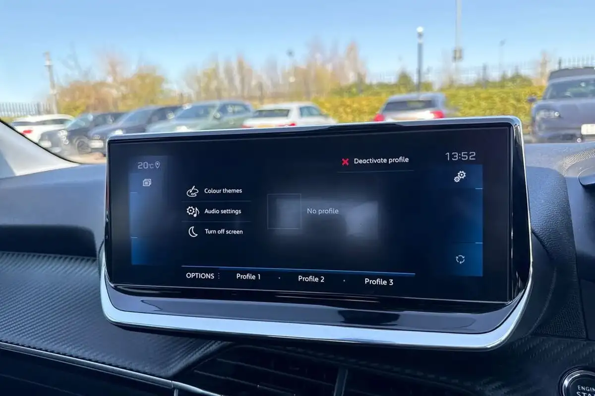 2020-peugeot-208-12-puretech-allure-premium-100bhp-big-48