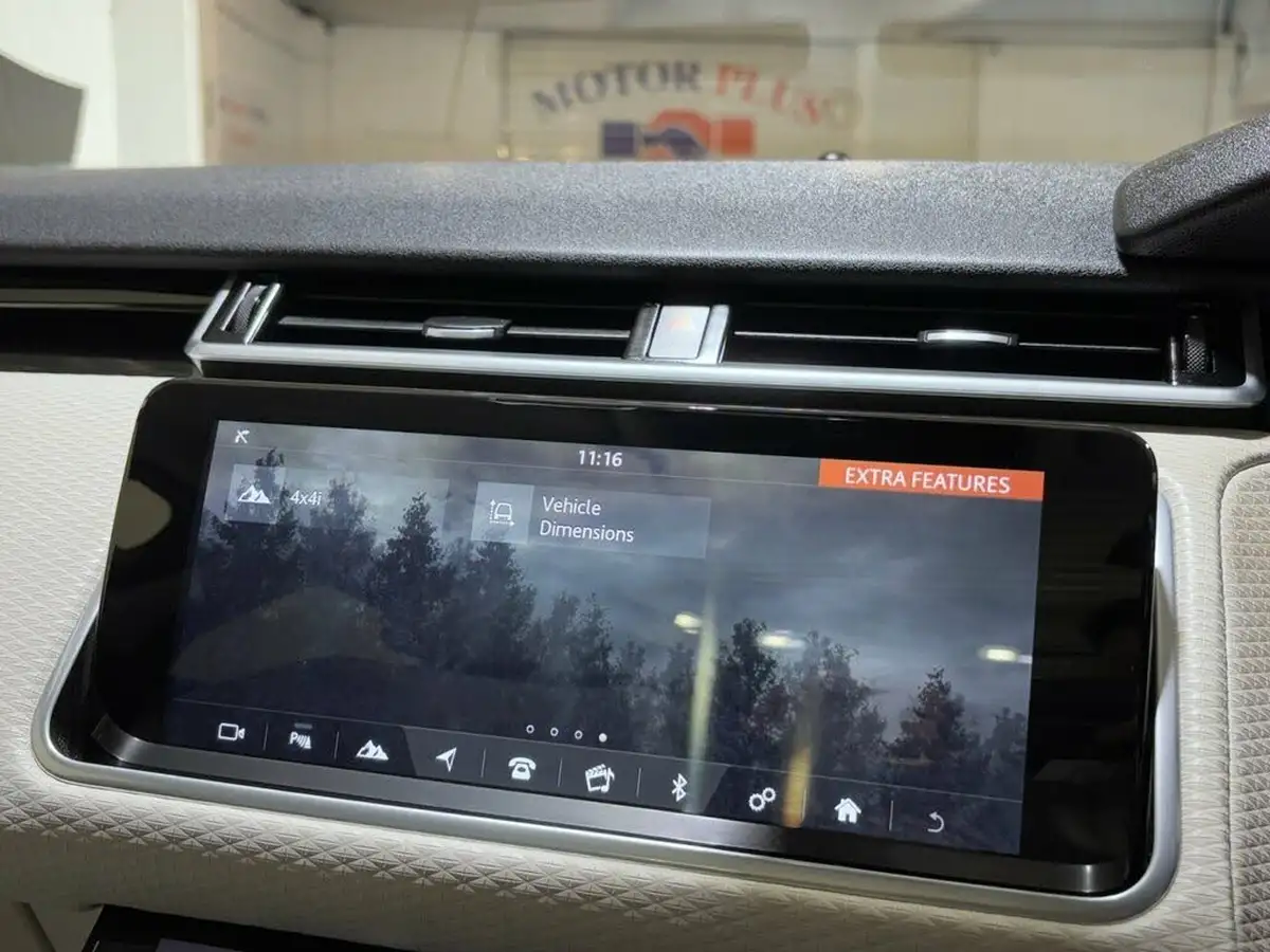 2018-land-rover-range-rover-velar-20-d240-se-ss-big-30