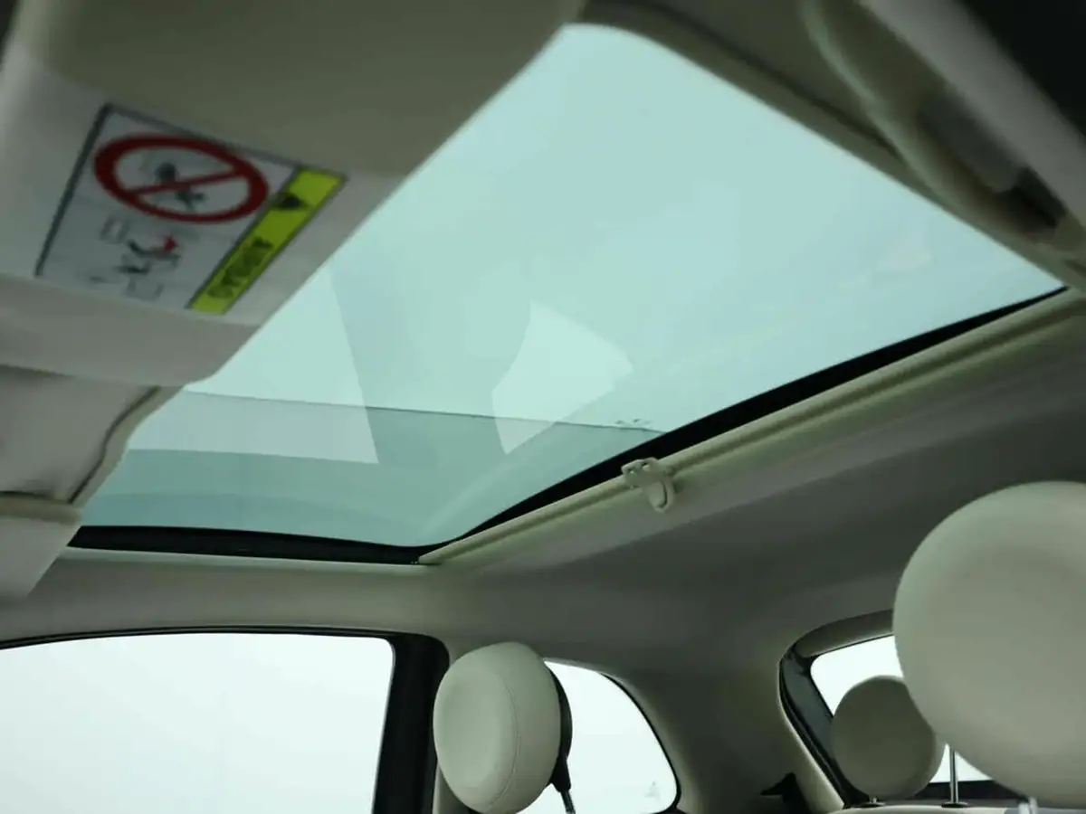 2018-fiat-500-12-lounge-big-17