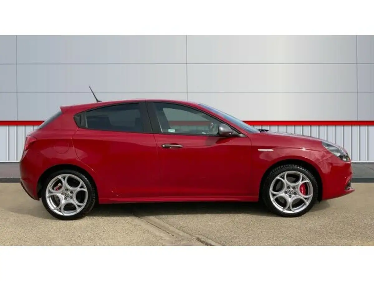 2016-alfa-romeo-giulietta-14-tb-multiair-speciale-big-4