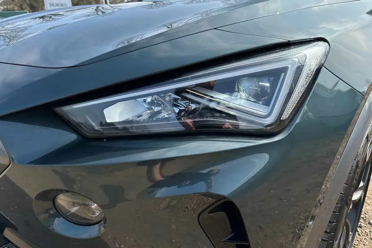 2022-cupra-formentor-20-tsi-v2-big-17
