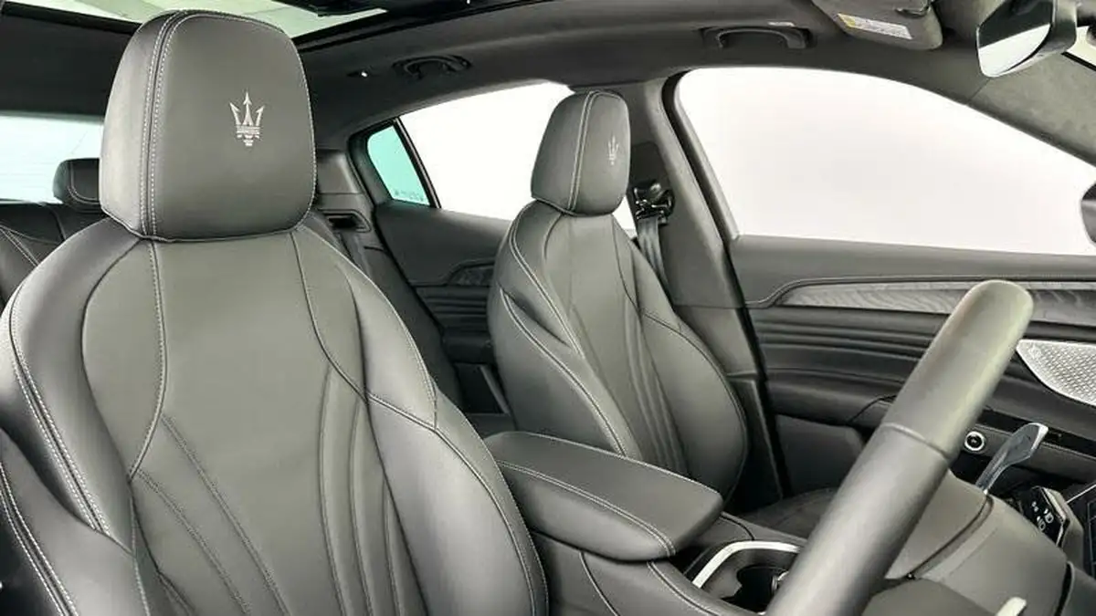2023-maserati-grecale-20-modena-big-10