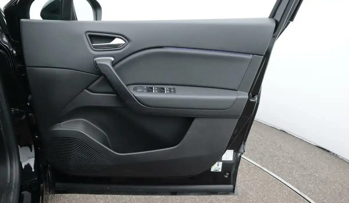 2022-renault-captur-16-techno-145ps-full-big-15