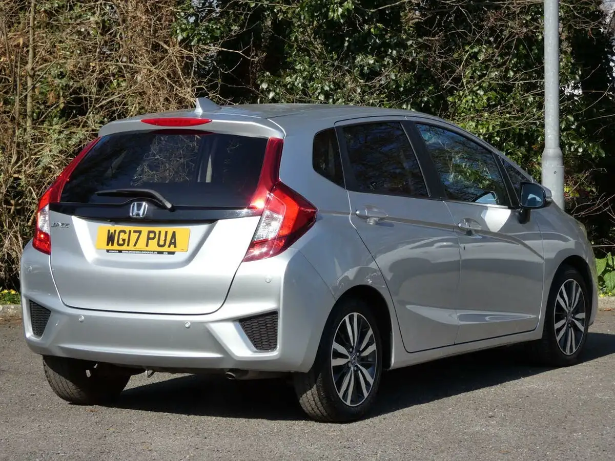 2017-honda-jazz-13-i-vtec-ex-cvt-big-2