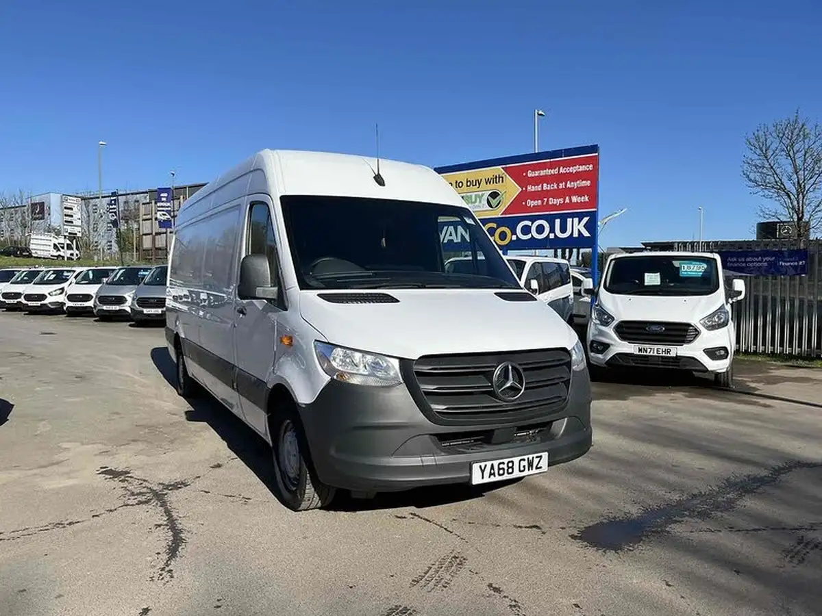 2018-mercedes-benz-sprinter-21cdi-311-l2h1-panel-van-rwd-eco-gear-360-big-1