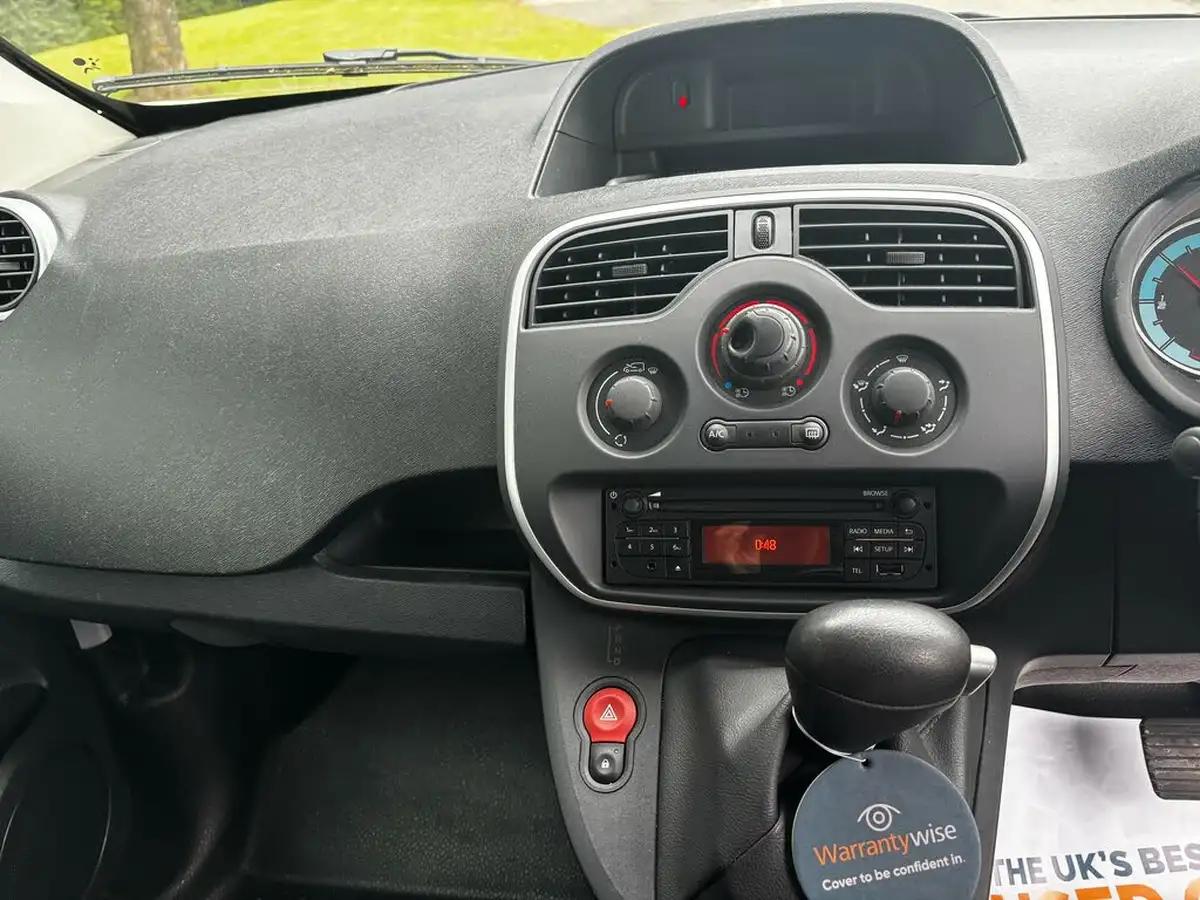 2018-renault-kangoo-maxi-e-maxi-ze33-panel-big-8