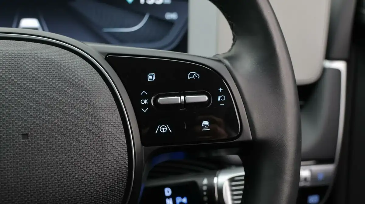 2022-hyundai-ioniq-5-e-ultimate-217ps-73kwh-rwd-big-23