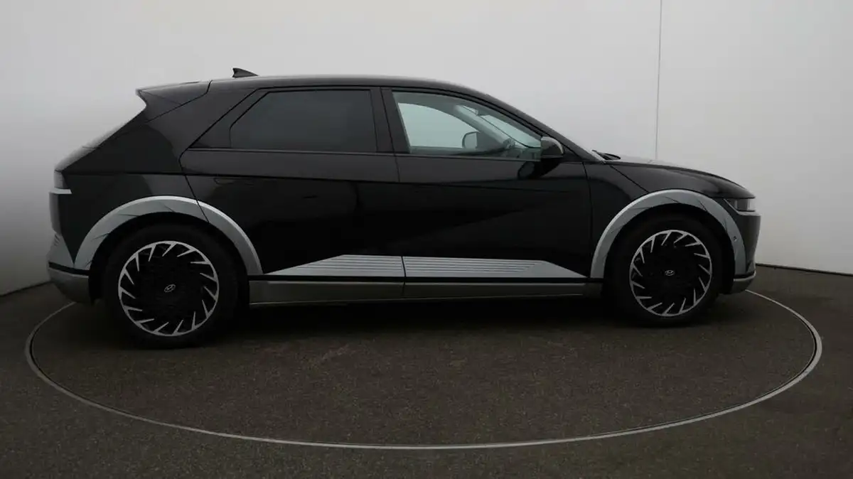 2022-hyundai-ioniq-5-e-ultimate-217ps-73kwh-rwd-big-47