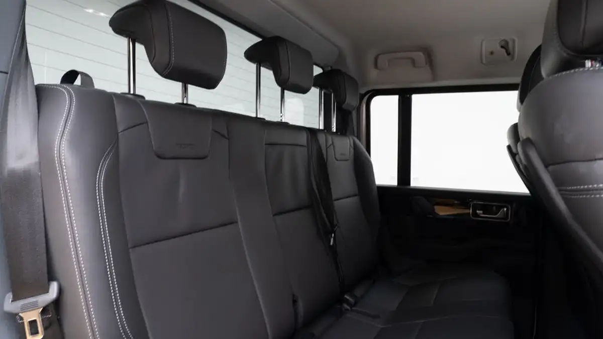 2024-ineos-grenadier-30-fieldmaster-edition-286pseu6d5-seat-quartermaster-auto-big-19