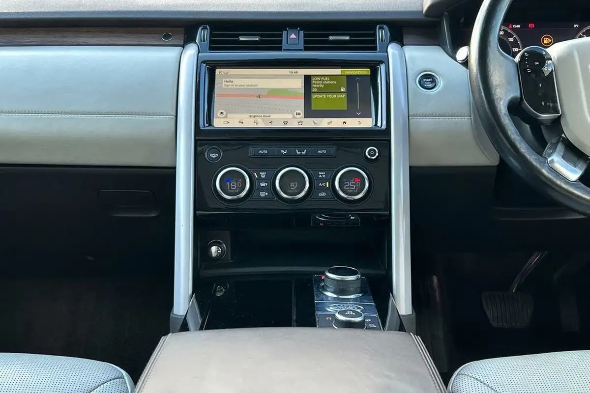 2018-land-rover-discovery-30-sd-v6-hse-luxury-big-46