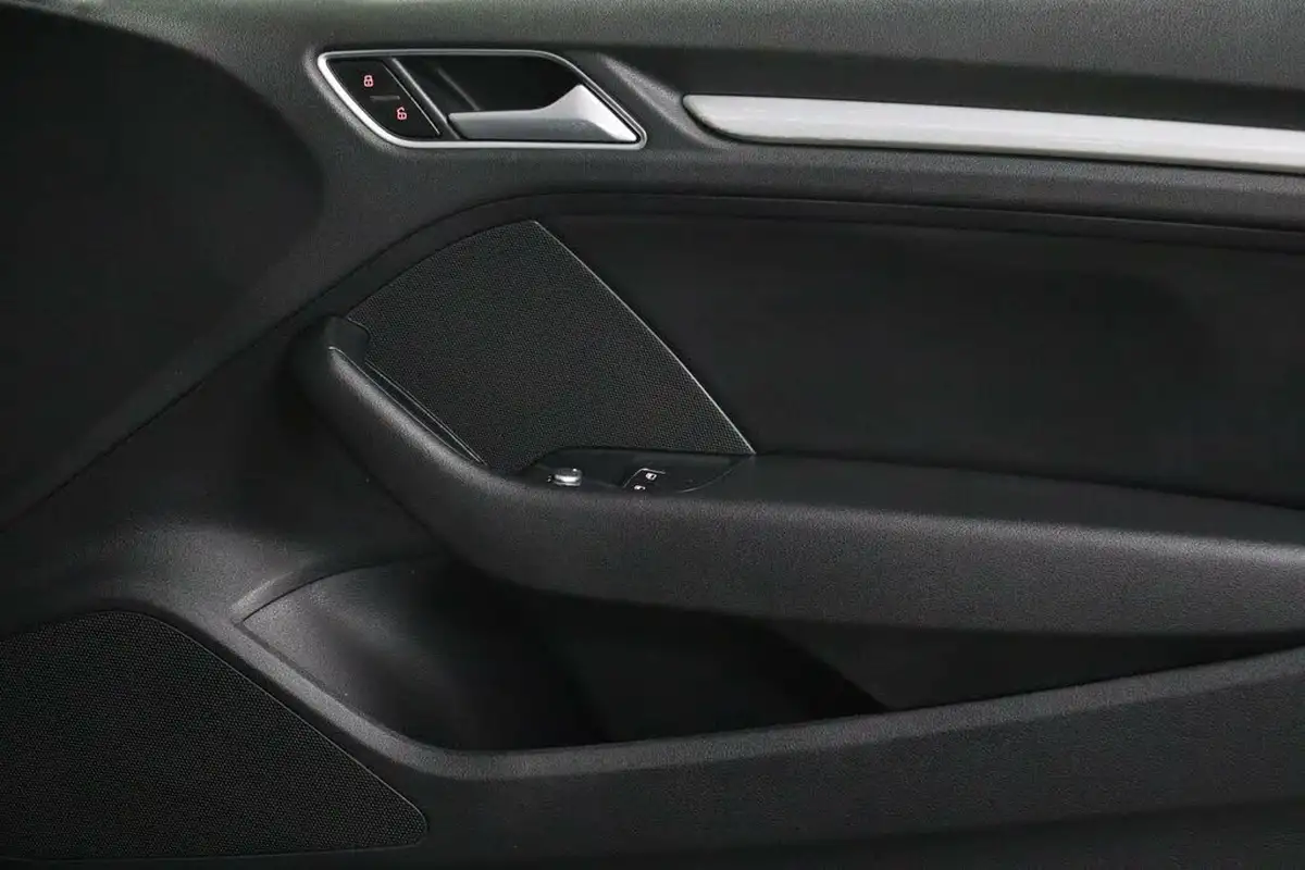 2015-audi-a3-14-s-line-125ps-hatchback-3d-1390cc-tronic-big-35