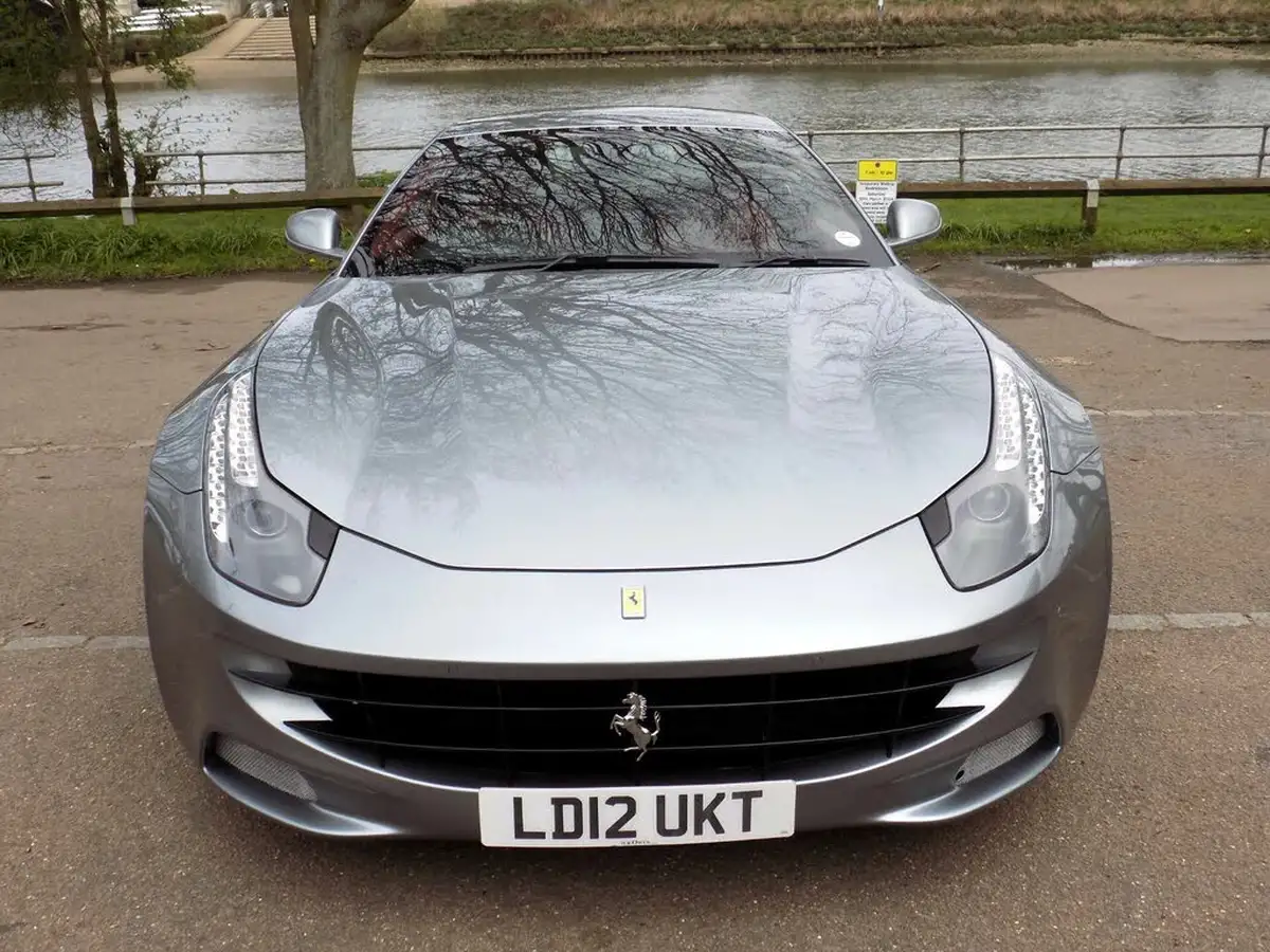 2012-ferrari-ff-63-big-36