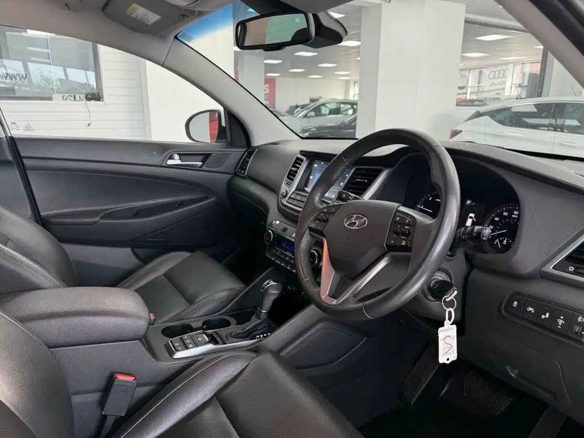 2016-hyundai-tucson-17crdi-blue-drive-premium-141ps-dct-big-27