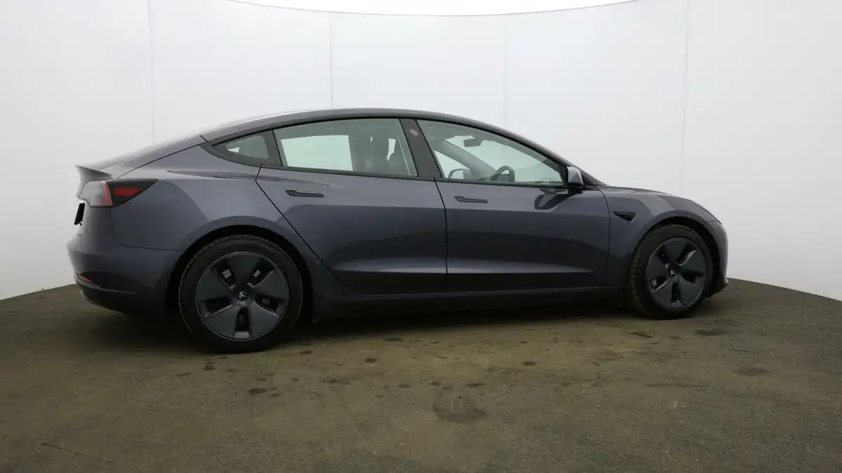 2021-tesla-model-3-e-long-range-awd-big-55