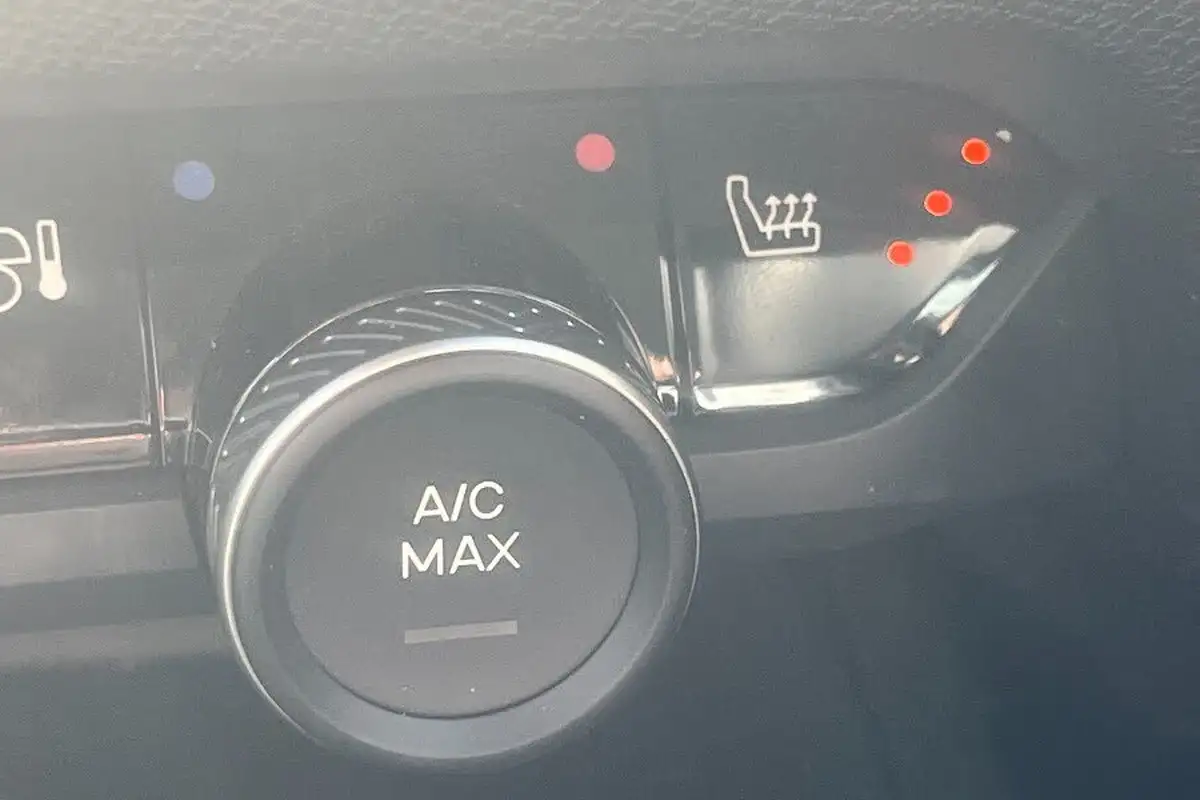 2022-citroen-c4-e-shine-plus-big-30
