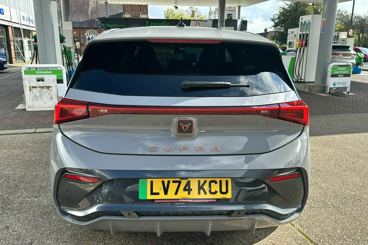 2024-cupra-born-e-v3-230ps-77kwh-e-boost-big-5