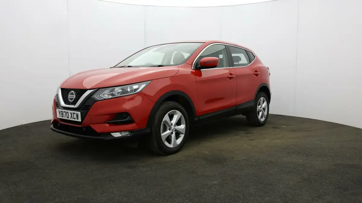 2020-nissan-qashqai-13-dig-t-acenta-premium-140ps-big-2