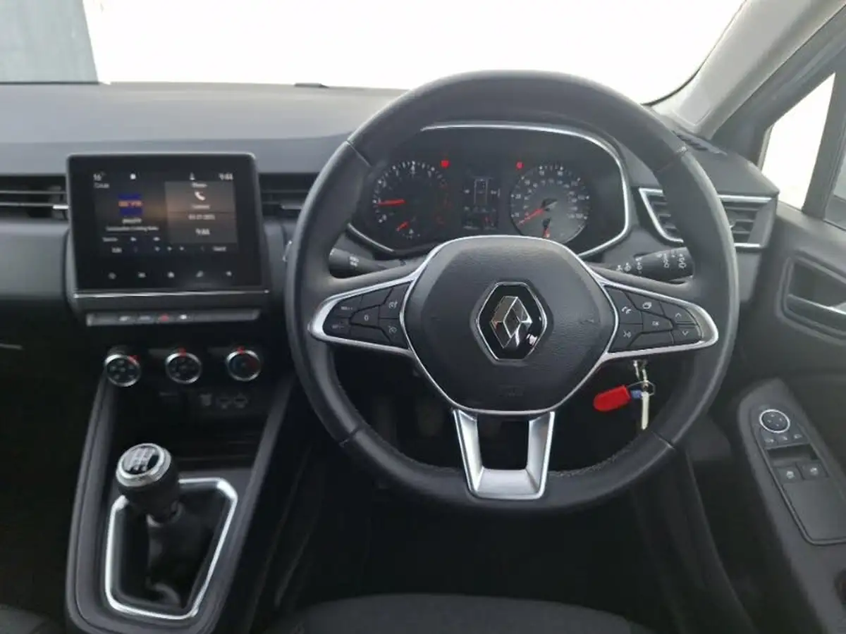 2021-renault-clio-10-sce-play-75bhp-big-6