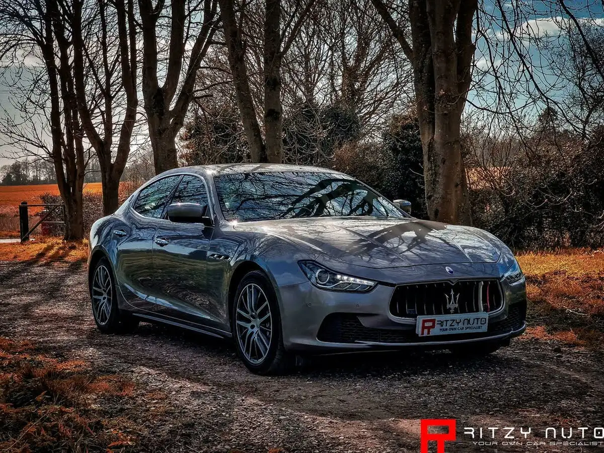2016-maserati-ghibli-30td-big-13