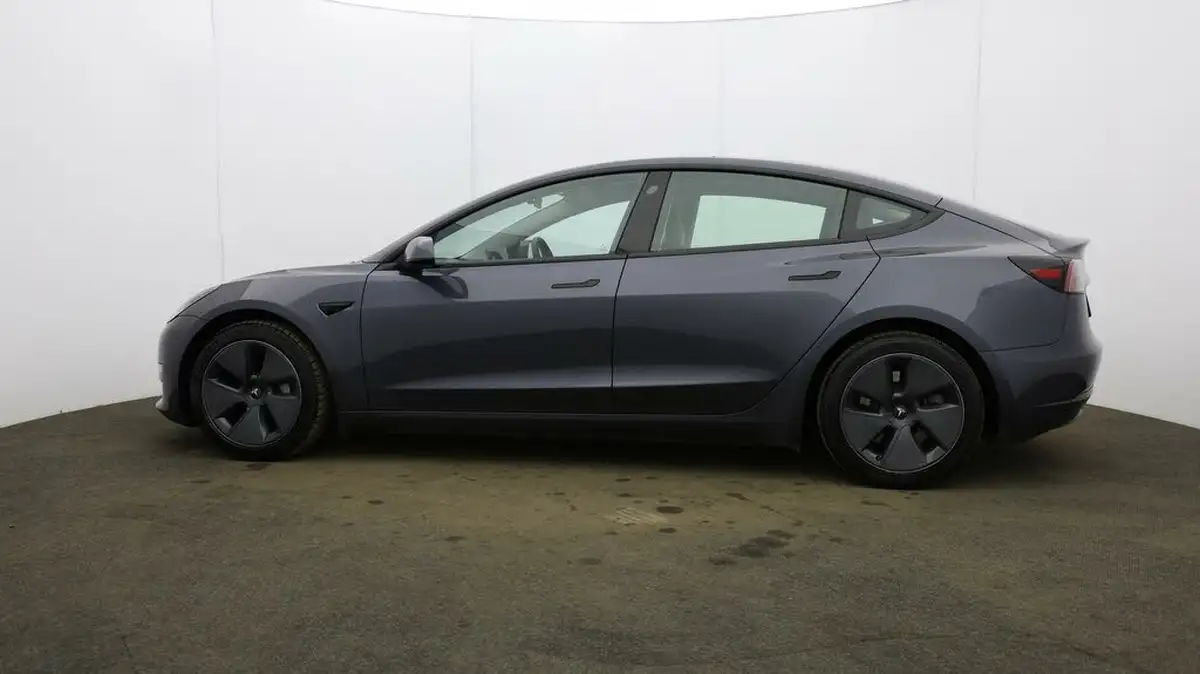 2021-tesla-model-3-e-long-range-awd-big-3
