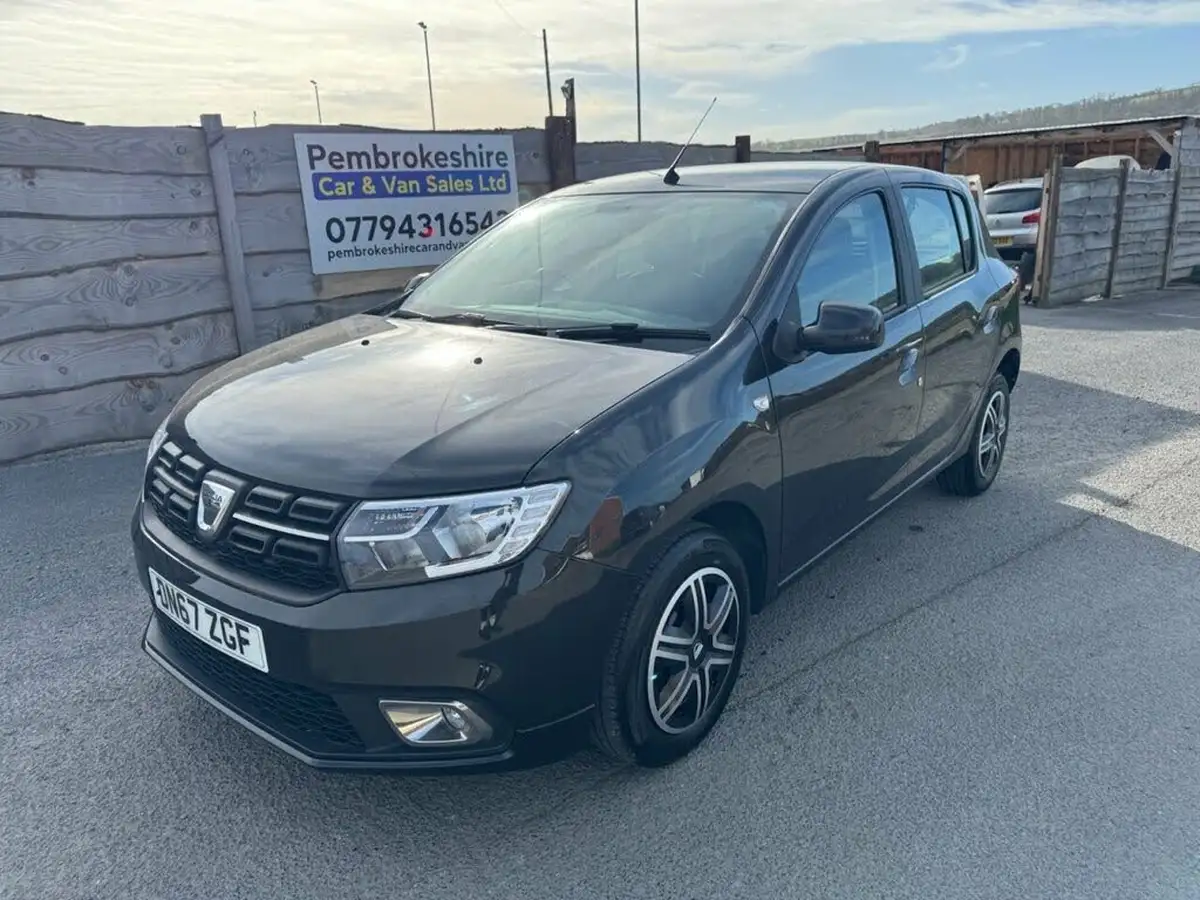 2017-dacia-sandero-10-sce-laureate-big-2