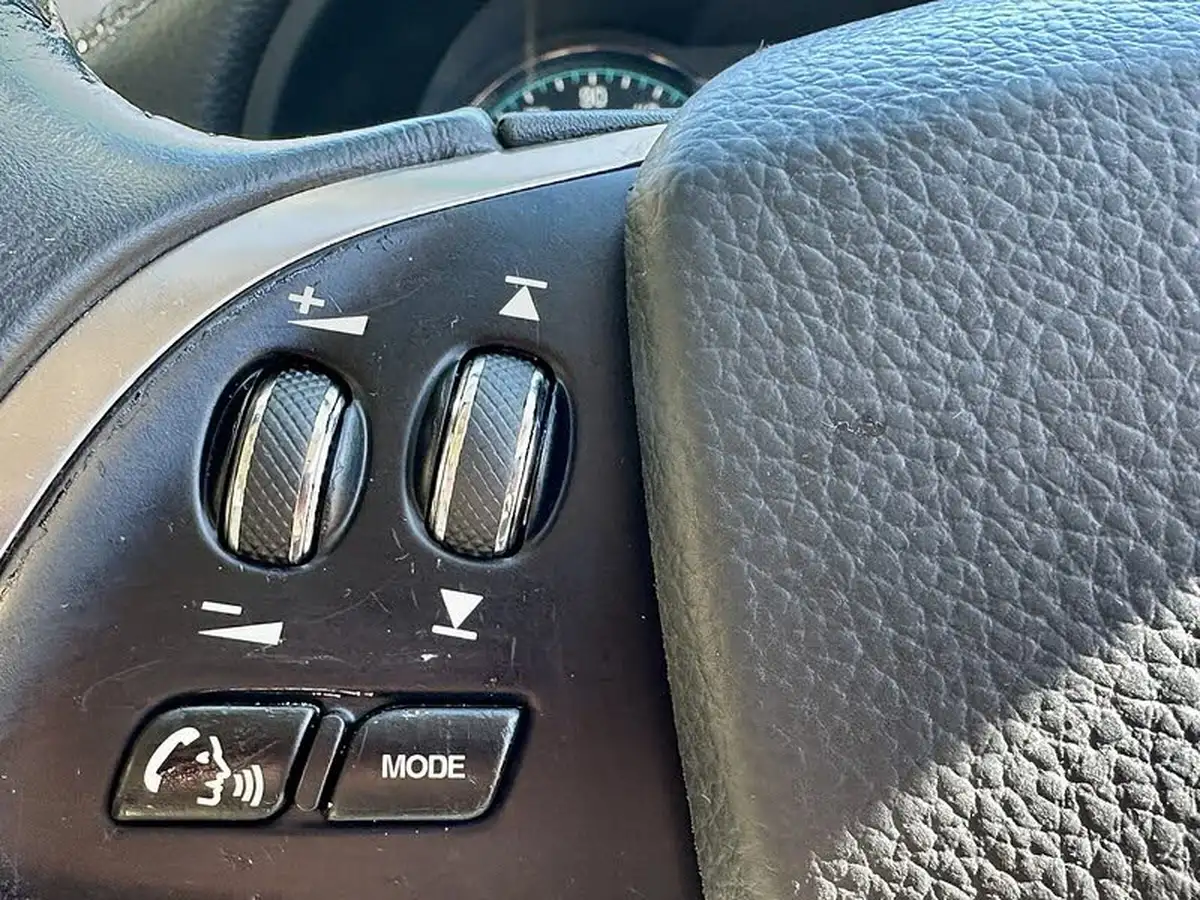 2015-jaguar-xf-22td-luxury-200ps-saloon-4d-big-35