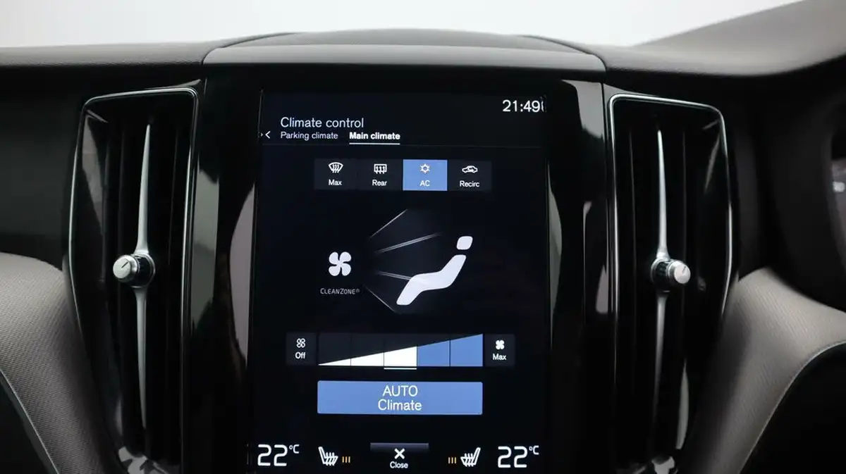 2021-volvo-xc60-20-b5-r-design-awd-big-12