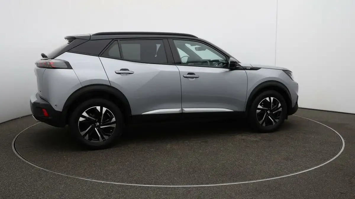 2022-peugeot-2008-suv-12-puretech-gt-big-43