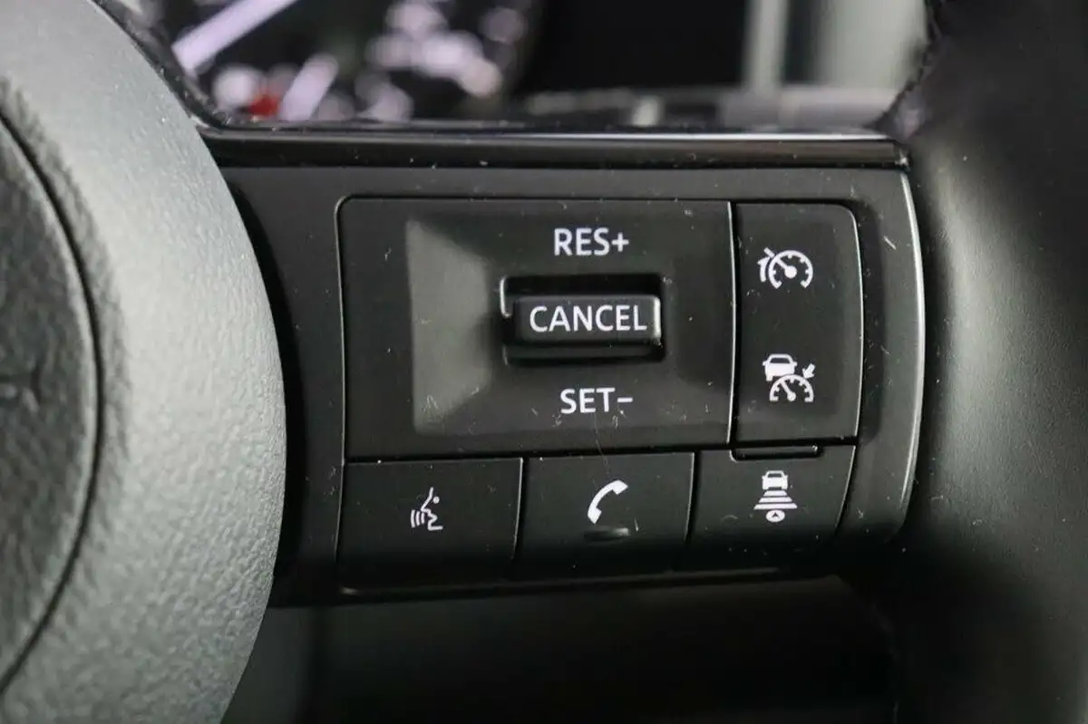 2022-nissan-qashqai-13-dig-t-acenta-premium-140ps-big-22