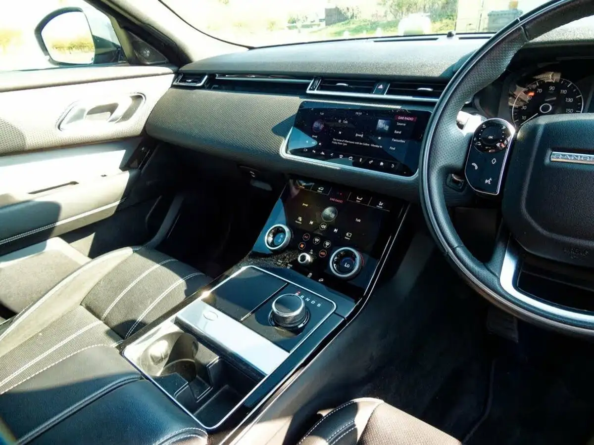 2019-land-rover-range-rover-velar-20-d180-r-dynamic-s-big-29